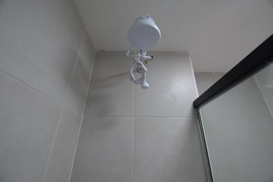 BANHEIRO de kitnet/studio para alugar com 2 quartos, 35m² em Jaguaré, São Paulo