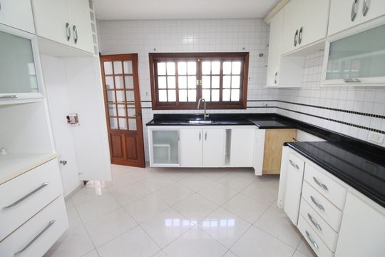Cozinha de casa de condomínio para alugar com 4 quartos, 300m² em Jardim San Marino, São José dos Campos