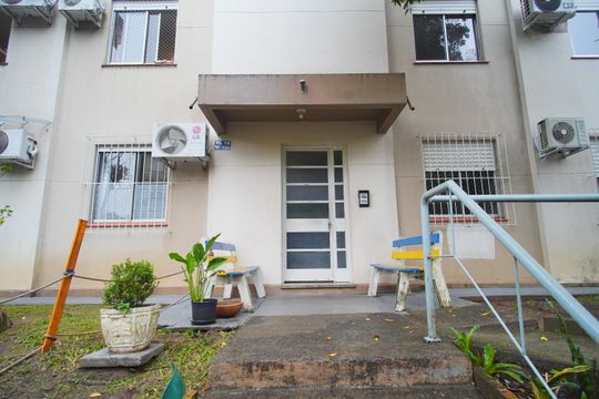 Entrada de apartamento para alugar com 3 quartos, 53m² em Canudos, Novo Hamburgo