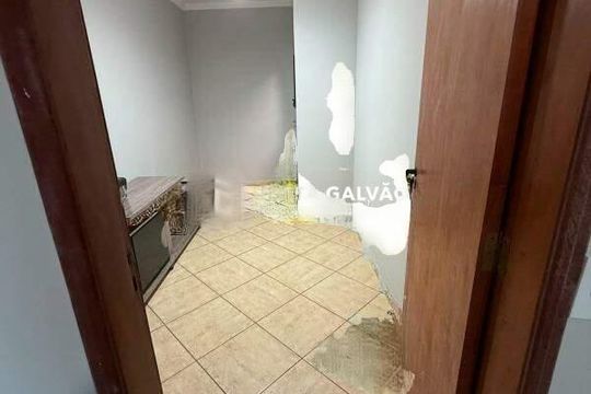 Casa à venda com 4 quartos, 160m² em Jardim Macarenko, Sumaré