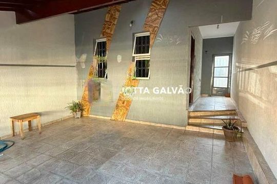 Casa à venda com 4 quartos, 160m² em Jardim Macarenko, Sumaré