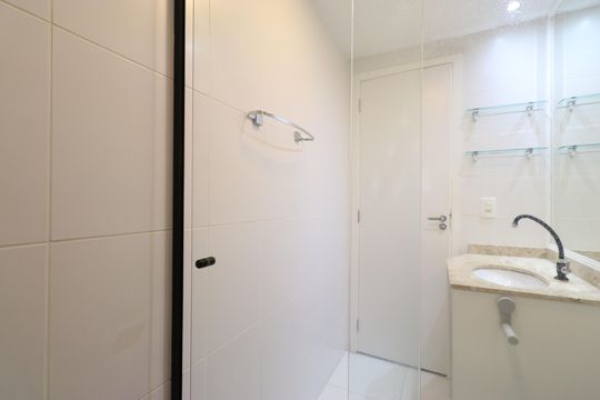 Banheiro de apartamento para alugar com 2 quartos, 34m² em Vila Leopoldina, São Paulo