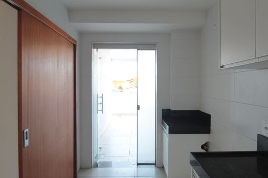 Cozinha de apartamento para alugar com 3 quartos, 96m² em Sinimbu, Belo Horizonte