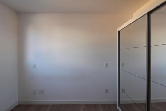 Suite de apartamento para alugar com 3 quartos, 96m² em Sinimbu, Belo Horizonte