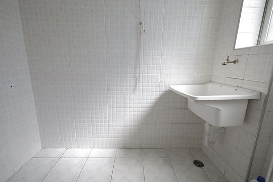 Área de Serviço de apartamento à venda com 2 quartos, 56m² em Parque Sao Vicente, Santo André