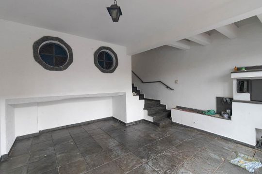 Garagem de casa para alugar com 3 quartos, 300m² em Jardim Japao, São Paulo