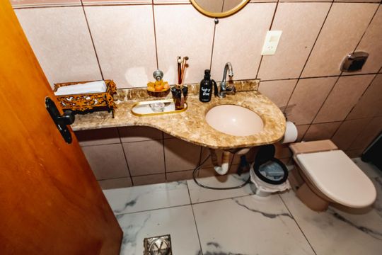 Casa à venda com 3 quartos, 300m² em Alípio de Melo, Belo Horizonte