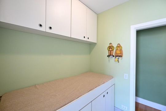 Quarto de Serviço de apartamento para alugar com 3 quartos, 157m² em Jardim Londrina, São Paulo