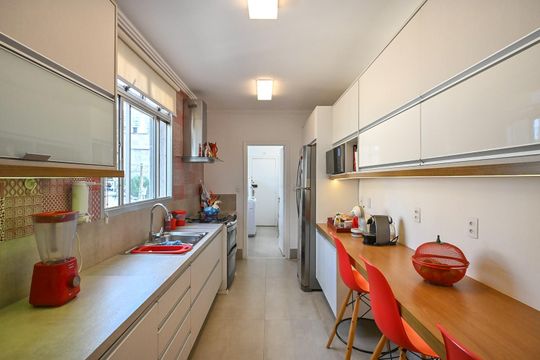 Cozinha de apartamento à venda com 3 quartos, 157m² em Jardim Londrina, São Paulo