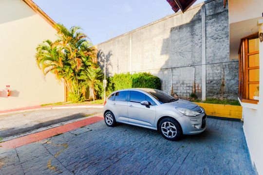 Garagem de casa de condomínio à venda com 3 quartos, 160m² em Vila Rosalia, Guarulhos