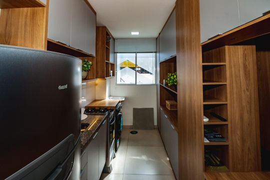Cozinha de apartamento à venda com 2 quartos, 50m² em São Damião, Belo Horizonte