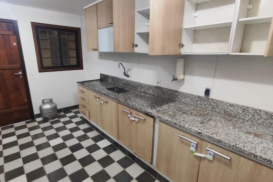 Cozinha de casa de condomínio para alugar com 3 quartos, 360m² em Vargem Grande, Rio de Janeiro