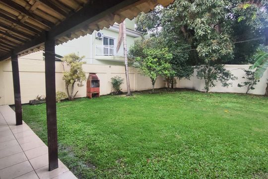 Área externa de casa de condomínio para alugar com 3 quartos, 360m² em Vargem Grande, Rio de Janeiro