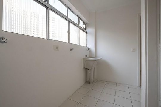 Área de Serviço de apartamento para alugar com 3 quartos, 157m² em Paraíso, São Paulo