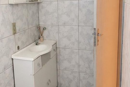 Banheiro de casa para alugar com 2 quartos, 84m² em Barnabé, Gravataí