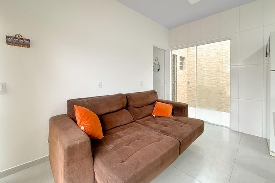 Sala de casa para alugar com 1 quarto, 45m² em São João do Rio Vermelho, Florianópolis