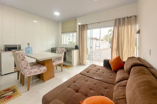 Casa para alugar com 1 quarto, 45m² em São João do Rio Vermelho, Florianópolis