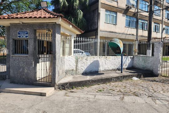 Fachada de apartamento para alugar com 2 quartos, 60m² em Colubandê, São Gonçalo