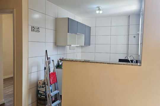 Sala de apartamento para alugar com 2 quartos, 45m² em Pacheco, São Gonçalo