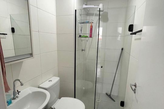 Banheiro de apartamento para alugar com 2 quartos, 37m² em Vila Inglesa, São Paulo