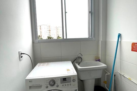 Área de serviço de apartamento para alugar com 2 quartos, 37m² em Vila Inglesa, São Paulo
