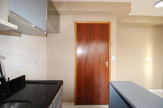 Cozinha de apartamento para alugar com 2 quartos, 39m² em Vila Brasil, São Paulo