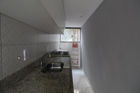 Cozinha e Área de Serviço de apartamento para alugar com 2 quartos, 60m² em Jacarepaguá, Rio de Janeiro