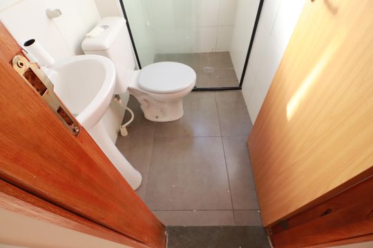 Banheiro  de apartamento para alugar com 2 quartos, 42m² em Jardim Jose Sampaio Junior, Ribeirão Preto