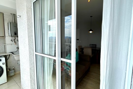 Varanda da Sala de apartamento para alugar com 2 quartos, 43m² em Vila Itapegica, Guarulhos