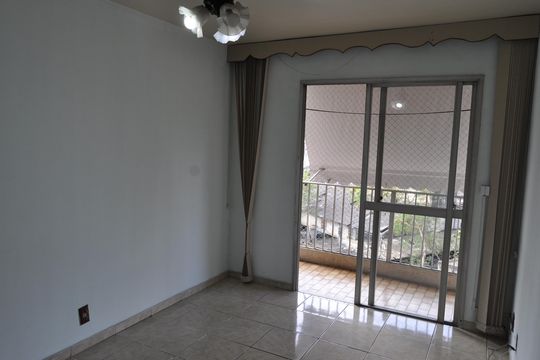 Sala de apartamento para alugar com 2 quartos, 59m² em Tomás Coelho, Rio de Janeiro