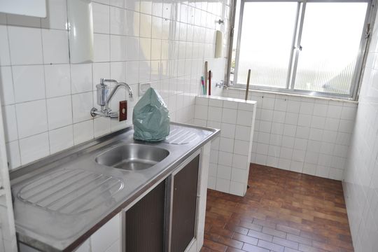 Cozinha/Área de serviço de apartamento para alugar com 2 quartos, 59m² em Tomás Coelho, Rio de Janeiro