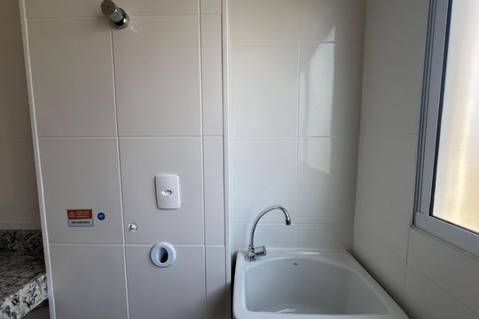 Área de Serviço de apartamento para alugar com 2 quartos, 52m² em Braúnas, Belo Horizonte