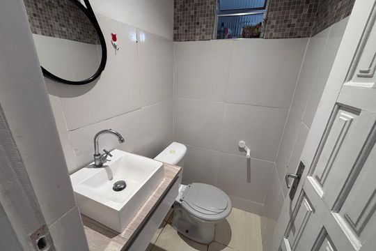Lavabo de apartamento à venda com 2 quartos, 50m² em Recreio dos Bandeirantes, Rio de Janeiro