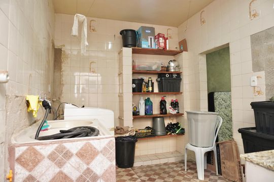 Área de Serviço de casa à venda com 4 quartos, 200m² em Sagrada Família, Belo Horizonte