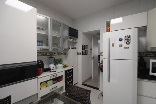 Cozinha de casa de condomínio à venda com 5 quartos, 230m² em Freguesia (jacarepaguá), Rio de Janeiro