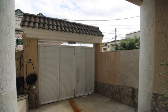 Garagem de casa de condomínio à venda com 5 quartos, 230m² em Freguesia (jacarepaguá), Rio de Janeiro
