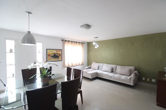 Casa de Condomínio à venda com 5 quartos, 230m² em Freguesia (jacarepaguá), Rio de Janeiro