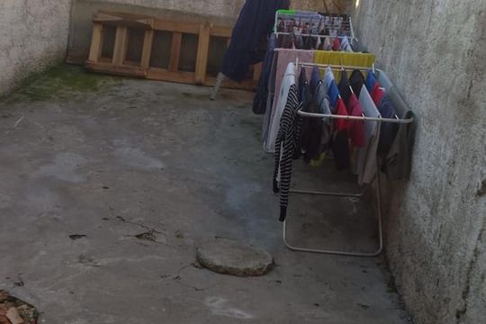 Área externa de casa à venda com 2 quartos, 50m² em Ganchinho, Curitiba