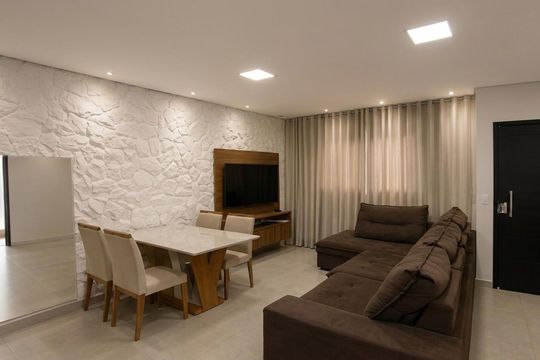 Casa para alugar com 2 quartos, 130m² em Jardim das Flores, Suzano