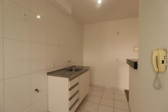 Cozinha de apartamento à venda com 2 quartos, 50m² em Vila Homero Thon, Santo André