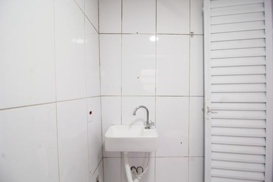 Banheiro de casa para alugar com 1 quarto, 100m² em Vila Pereira Barreto, São Paulo