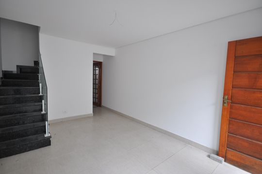 Casa de Condomínio para alugar com 2 quartos, 77m² em Vila Germinal, São Paulo