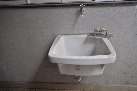 Área de serviço de casa de condomínio para alugar com 2 quartos, 77m² em Vila Germinal, São Paulo