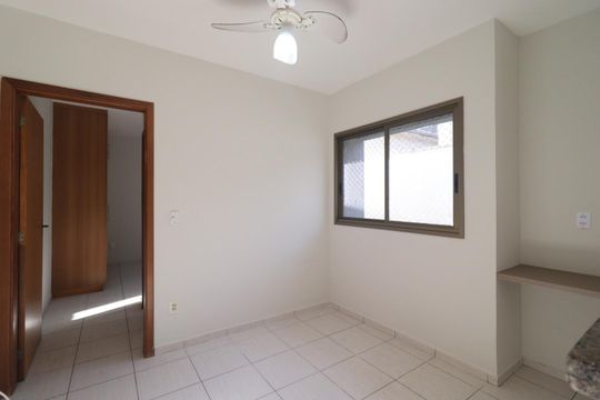 Sala de apartamento para alugar com 1 quarto, 38m² em Jardim Macedo, Ribeirão Preto