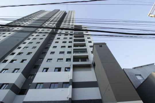 Fachada de apartamento para alugar com 2 quartos, 42m² em Vila Albertina, São Paulo