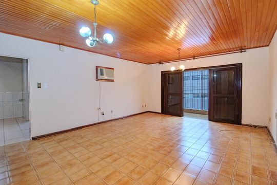 Apartamento para alugar com 3 quartos, 84m² em Navegantes, Porto Alegre