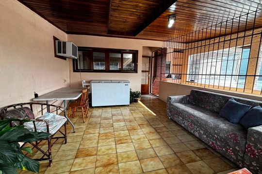 Área externa de apartamento para alugar com 3 quartos, 84m² em Navegantes, Porto Alegre