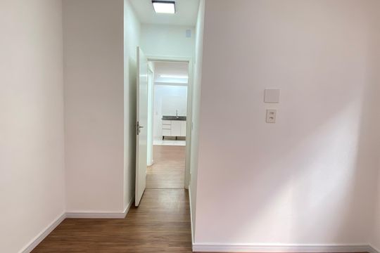 Quarto 2 de apartamento para alugar com 2 quartos, 47m² em Ayrosa, Osasco