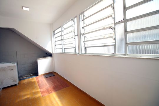 Área de Serviço de casa para alugar com 5 quartos, 360m² em Vila da Penha, Rio de Janeiro