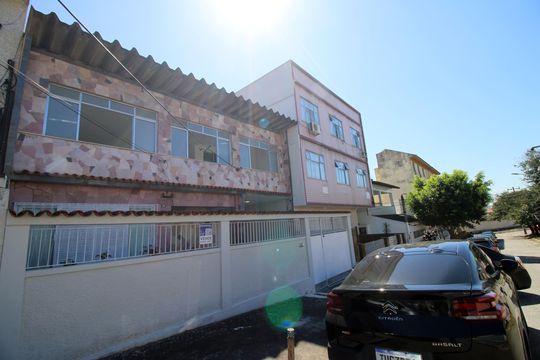 Fachada da casa de casa para alugar com 5 quartos, 360m² em Vila da Penha, Rio de Janeiro